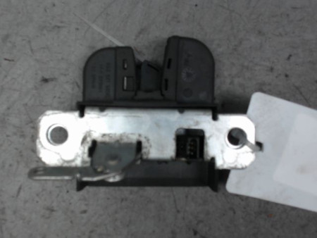SERRURE HAYON  VOLKSWAGEN POLO 2005-