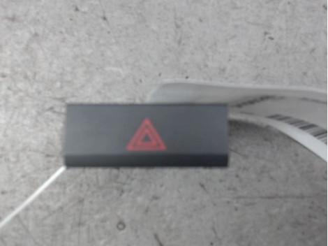 BOUTON DE WARNING SEAT LEON
