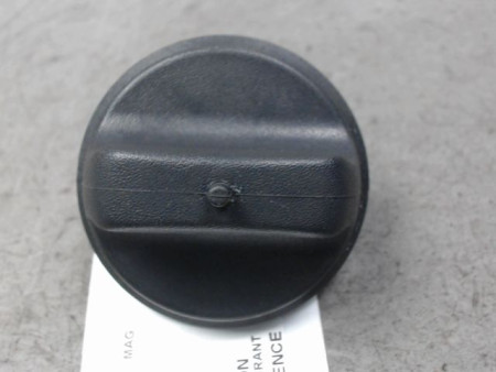 BOUCHON RESERVOIR A CARBURANT RENAULT CLIO