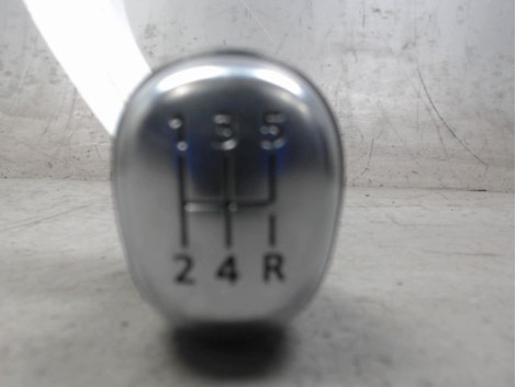 POMMEAU LEVIER VITESSES RENAULT CLIO 0.9 TCe 90 
