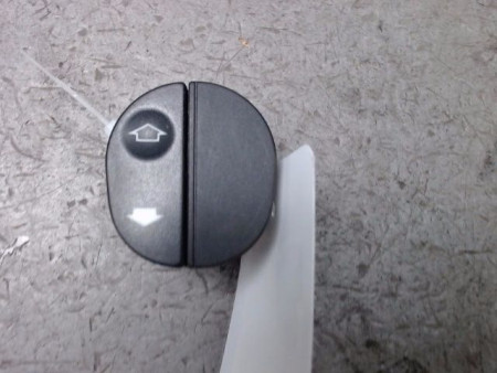 COMMANDE LEVE-GLACE PORTE AVD FORD KA