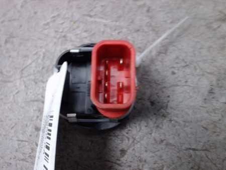 COMMANDE LEVE-GLACE PORTE AVD FORD KA