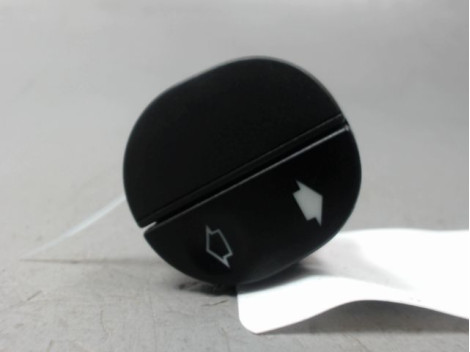 COMMANDE LEVE-GLACE PORTE AVD FORD FIESTA 2005-
