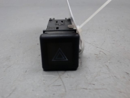 BOUTON DE WARNING CITROEN AX 91-98