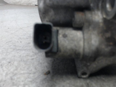 COMPRESSEUR AIR CONDITIONNE VOLKSWAGEN GOLF V 2003-2009