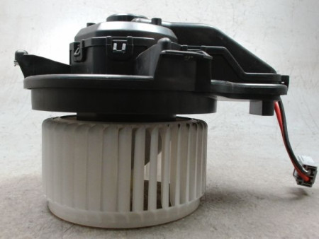 MOTEUR VENTILATEUR CHAUFFAGE FORD FOCUS