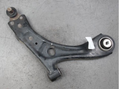 TRIANGLE INFERIEUR AVANT DROIT FORD FOCUS