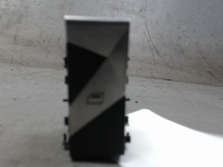 COMMANDE LEVE-GLACE PORTE ARD DS DS7