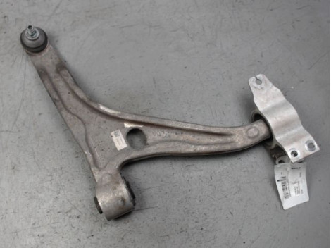 TRIANGLE INFERIEUR AVANT DROIT MERCEDES CLASSE A