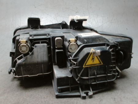 PHARE DROIT AUDI A4 2001-