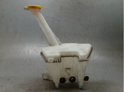 RESERVOIR LAVE-GLACE AVANT TOYOTA YARIS