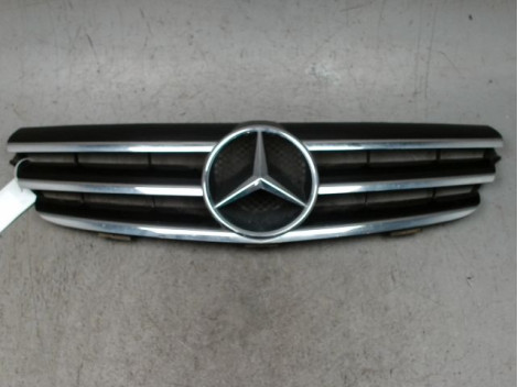CALANDRE MERCEDES COUPE CLK 2002 -