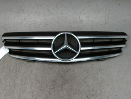 CALANDRE MERCEDES COUPE CLK 2002 -