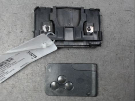 LECTEUR DE CARTE RENAULT SCENIC II PH2 2006-