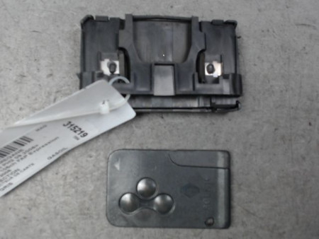 LECTEUR DE CARTE RENAULT SCENIC II PH2 2006-