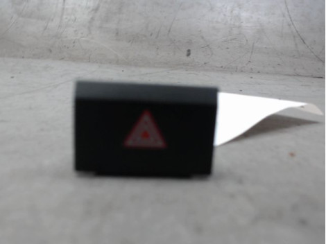 BOUTON DE WARNING AUDI A3 CABRIOLET 2008-