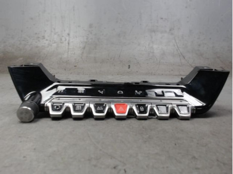 BOUTON DE WARNING PEUGEOT 2008