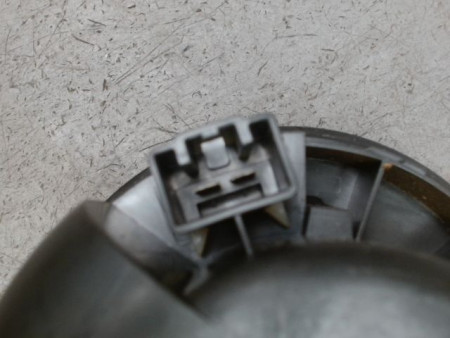 MOTEUR VENTILATEUR CHAUFFAGE FORD KUGA