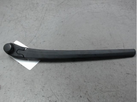 BRAS ESSUIE-GLACE ARRIERE SEAT LEON 2005-