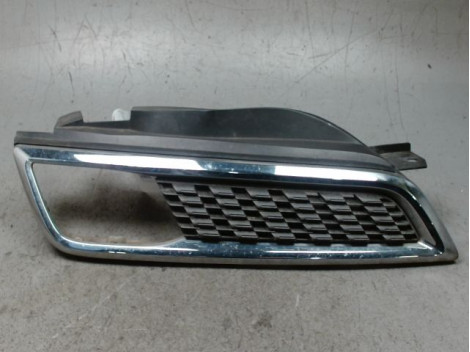 GRILLE CALANDRE DROIT NISSAN MICRA
