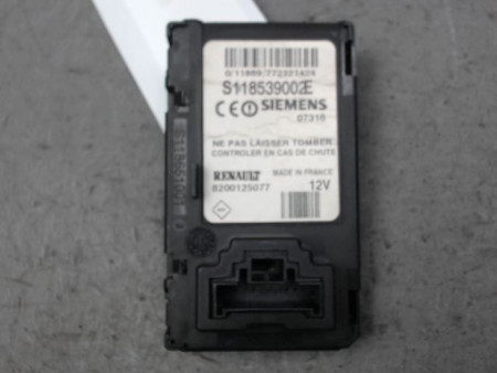 LECTEUR DE CARTE RENAULT SCENIC II PH2 2006-