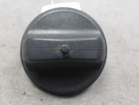 BOUCHON RESERVOIR A CARBURANT RENAULT CLIO