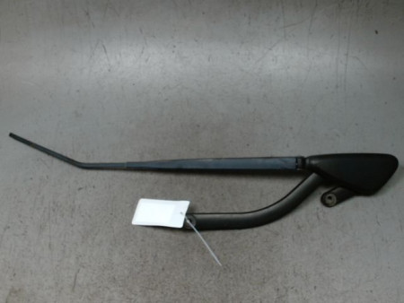BRAS ESSUIE-GLACE AVANT DROIT RENAULT SCENIC II PH2 2006-