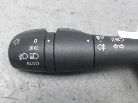 COMMANDE CLIGNOTANT RENAULT CAPTUR
