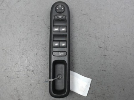 COMMANDE LEVE-GLACE PORTE AVG PEUGEOT 3008 2009-