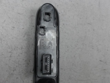 COMMANDE LEVE-GLACE PORTE AVG PEUGEOT 3008 2009-