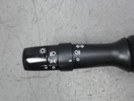 COMMANDE CLIGNOTANT TOYOTA YARIS II 2010-