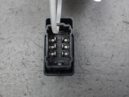 COMMANDE LEVE-GLACE PORTE AVD PEUGEOT PARTNER TEPEE 2008-