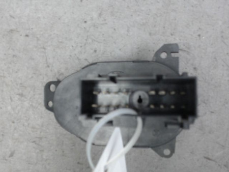 COMMANDE ECLAIRAGE FORD FOCUS CLIPPER 98-04