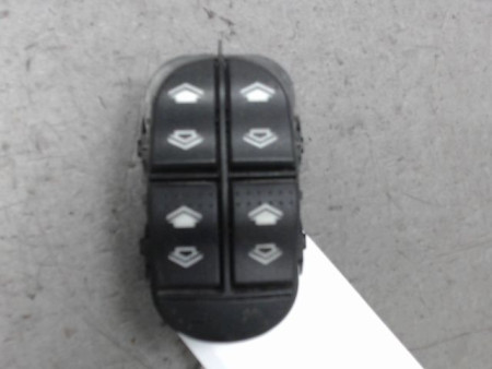 COMMANDE LEVE-GLACE PORTE AVG FORD FOCUS CLIPPER 98-04