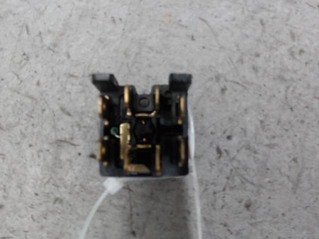 BOUTON DE WARNING PEUGEOT 306