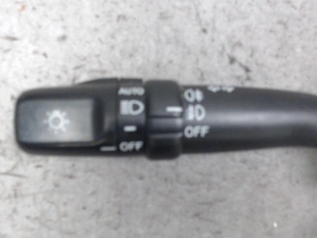 COMMANDE CLIGNOTANT TOYOTA AVENSIS