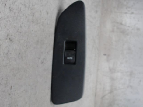 COMMANDE LEVE-GLACE PORTE AVD TOYOTA AURIS 2010-