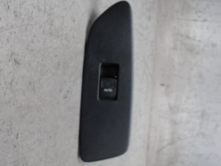 COMMANDE LEVE-GLACE PORTE AVD TOYOTA AURIS 2010-