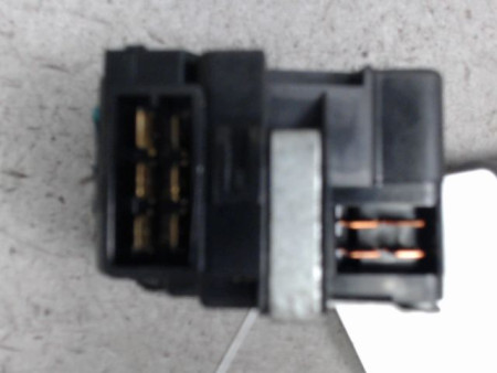 COMMANDE CLIGNOTANT RENAULT TWINGO 93-98