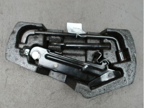 CRIC PEUGEOT 108