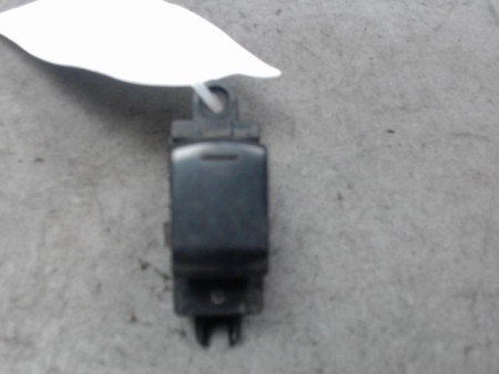 COMMANDE LEVE-GLACE PORTE AVD NISSAN NAVARA DOUBLE CABINE