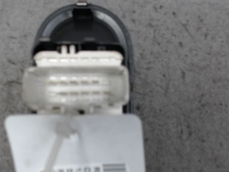 COMMANDE LEVE-GLACE PORTE AVG RENAULT CLIO III 2009-
