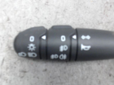 COMMANDE CLIGNOTANT RENAULT TWINGO 2 2007-