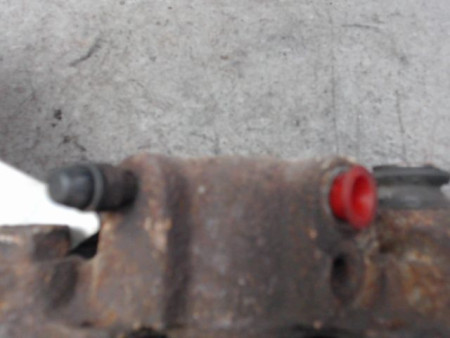 ETRIER DE FREIN ARRIERE GAUCHE TOYOTA RAV4 2003-