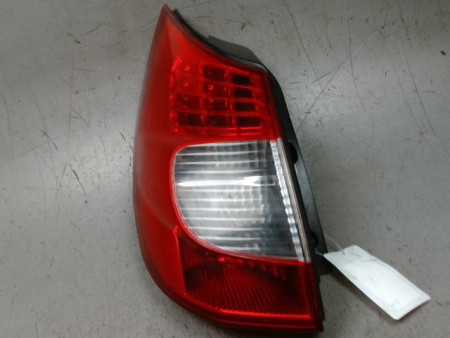 FEU ARRIERE GAUCHE  RENAULT SCENIC II PH2 2006-
