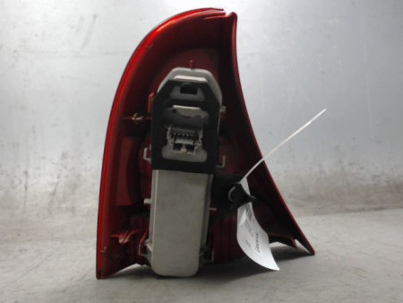FEU ARRIERE DROIT RENAULT CLIO II PH.2 01-06
