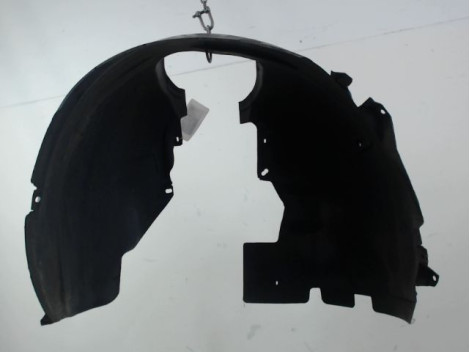 PARE-BOUE AVANT DROIT FORD FOCUS SW 2005-2007