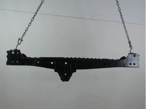 TRAVERSE INFERIEURE ARMATURE AVANT TOYOTA AURIS 2010-