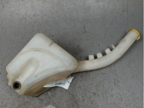 RESERVOIR LAVE-GLACE AVANT FORD FIESTA 2005-
