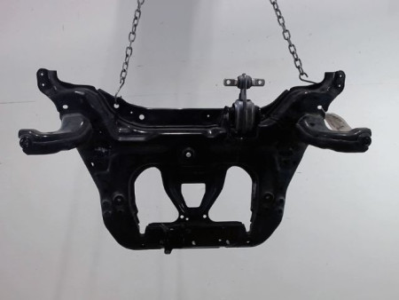 BERCEAU MOTEUR AVANT MERCEDES CLA